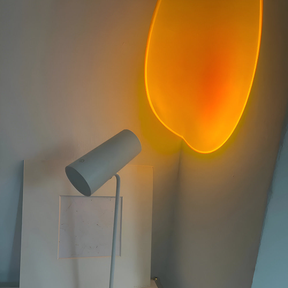 Justerbar Minimalistisk Bordslampa med Olika Ljusinställningar