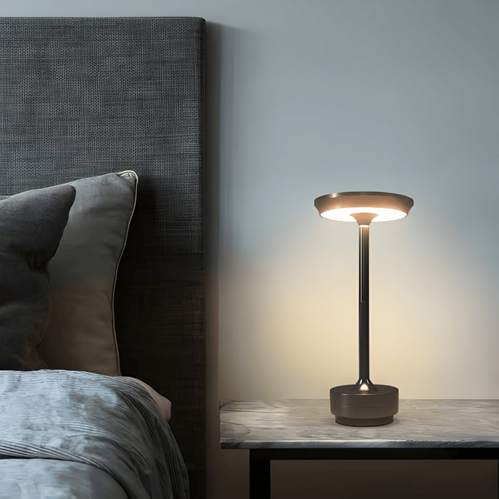 LumaLight Sladdlös Designlampa: USB-Laddningsbar, Touchstyrd Bordslampa för Stämningsbelysning