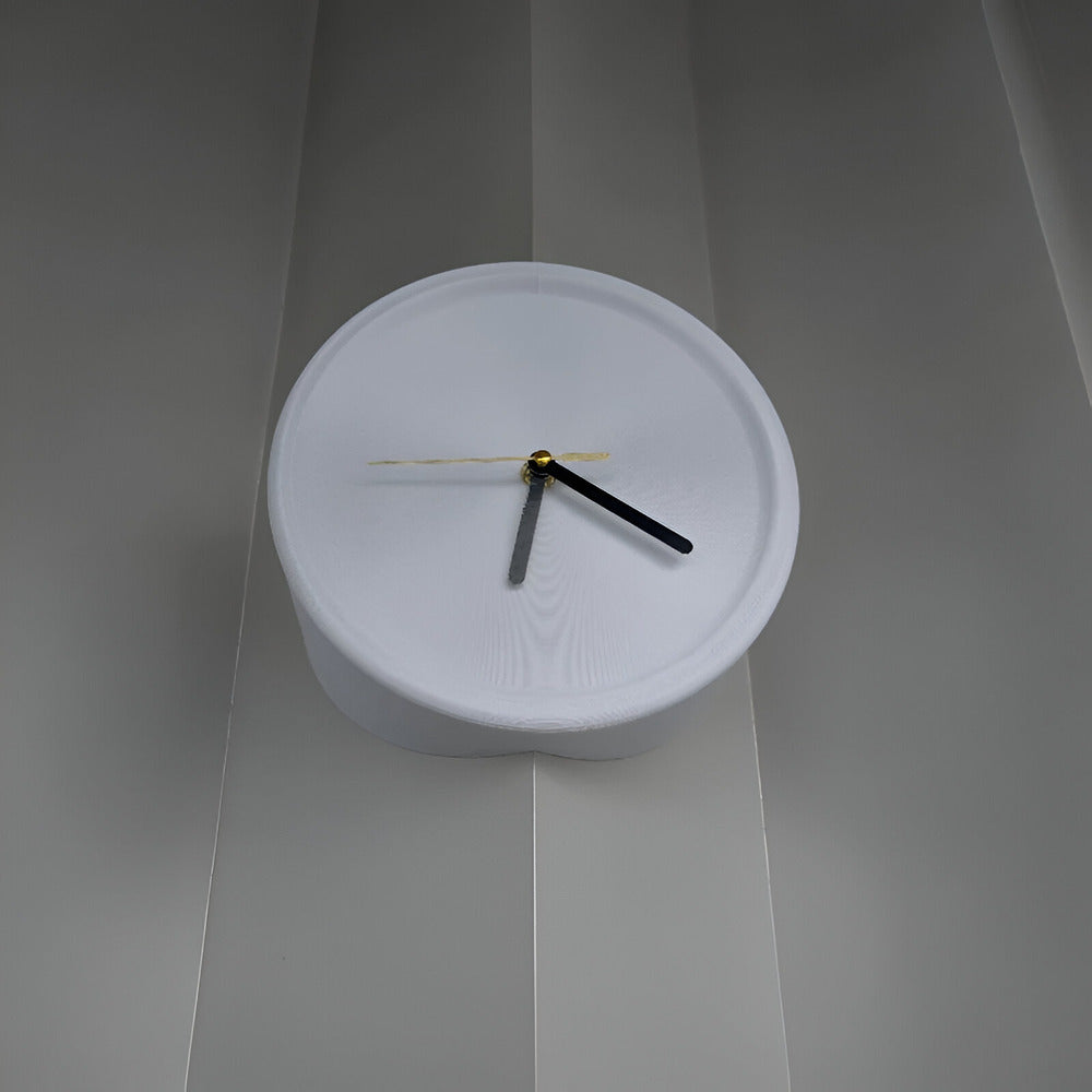 Minimalistisk hörnväggsklocka 30 cm – Ljudlös, modern för sovrum och vardagsrum – Dopamine Decor