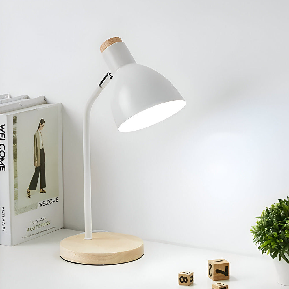 Nordisk Inspirerad Justerbar LED Bordslampa för Inredning – Ögonvänlig Belysning för Läsning och Vardagsrum