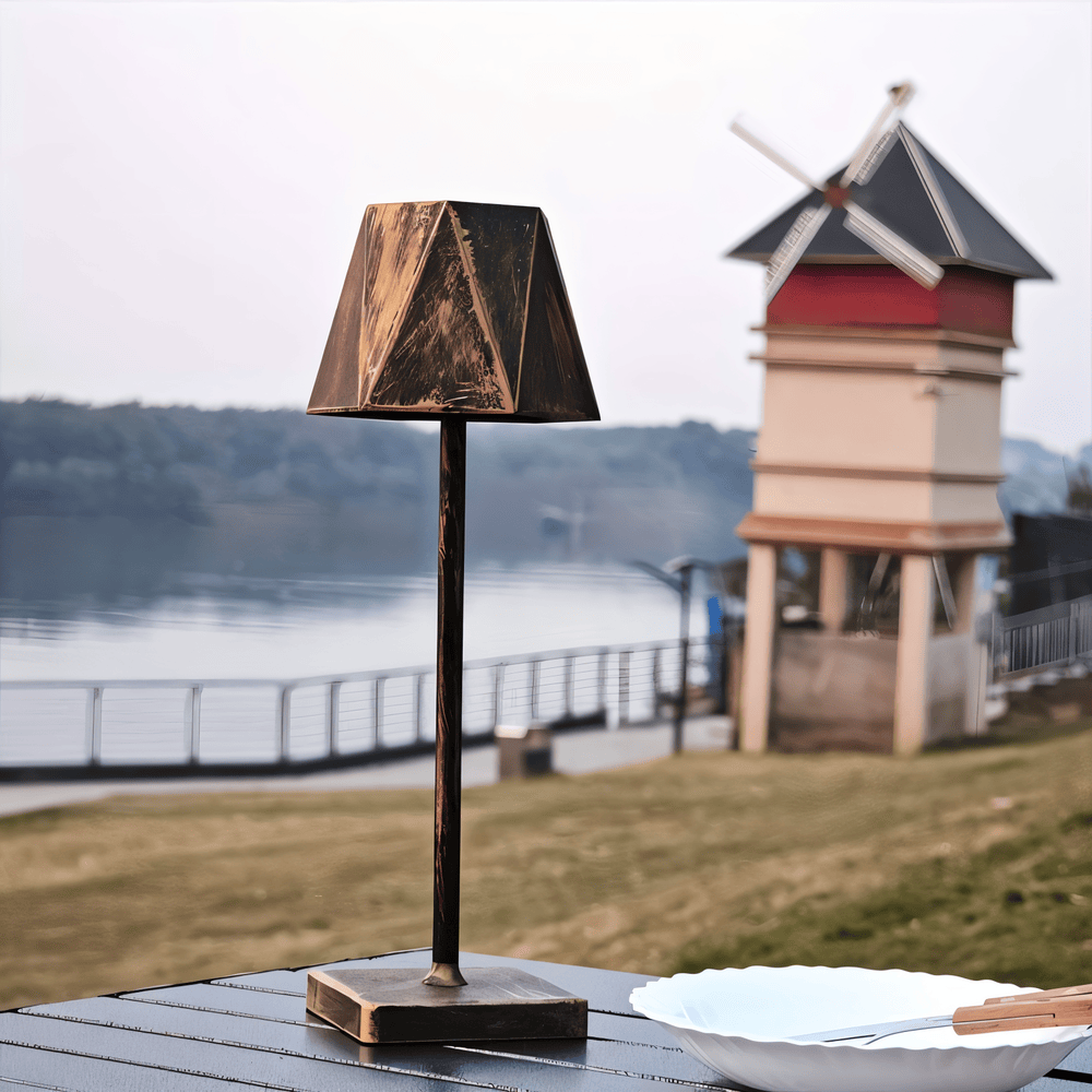 PolyLamp - Portabel Hexagonal LED-Bordslampa - Vattentät och Uppladdningsbar