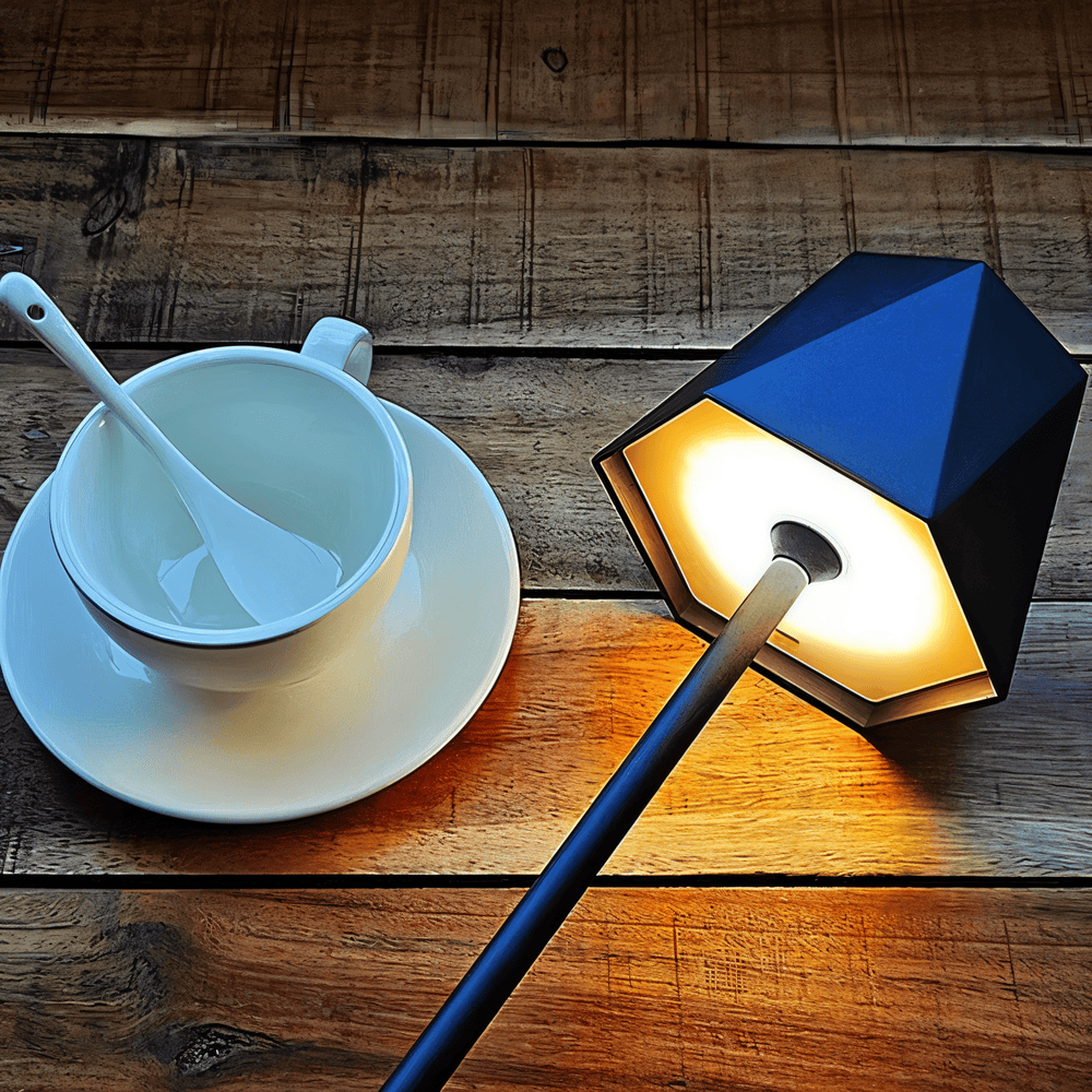 PolyLamp - Portabel Hexagonal LED-Bordslampa - Vattentät och Uppladdningsbar