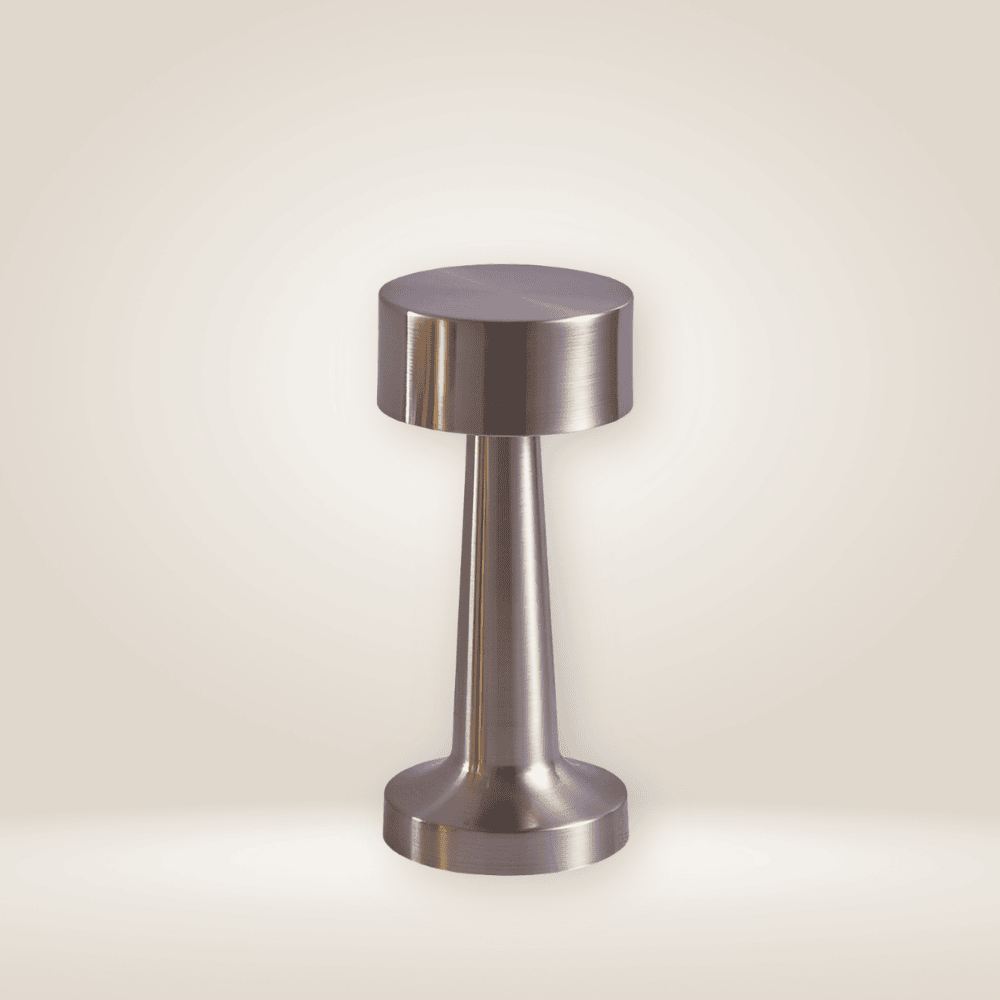 RetroLight - Snygg LED-Bordslampa för Restaurang Med Trådlös USB-Laddare