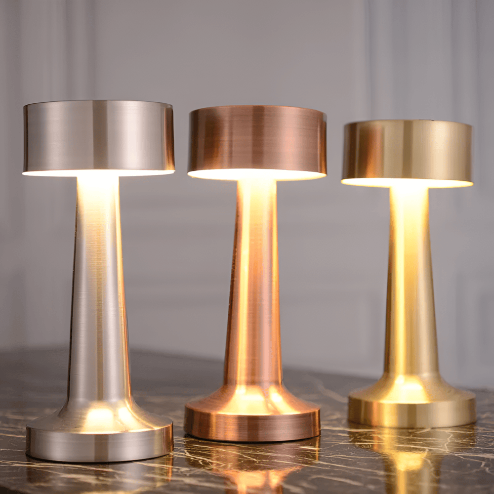 RetroLight - Snygg LED-Bordslampa för Restaurang Med Trådlös USB-Laddare