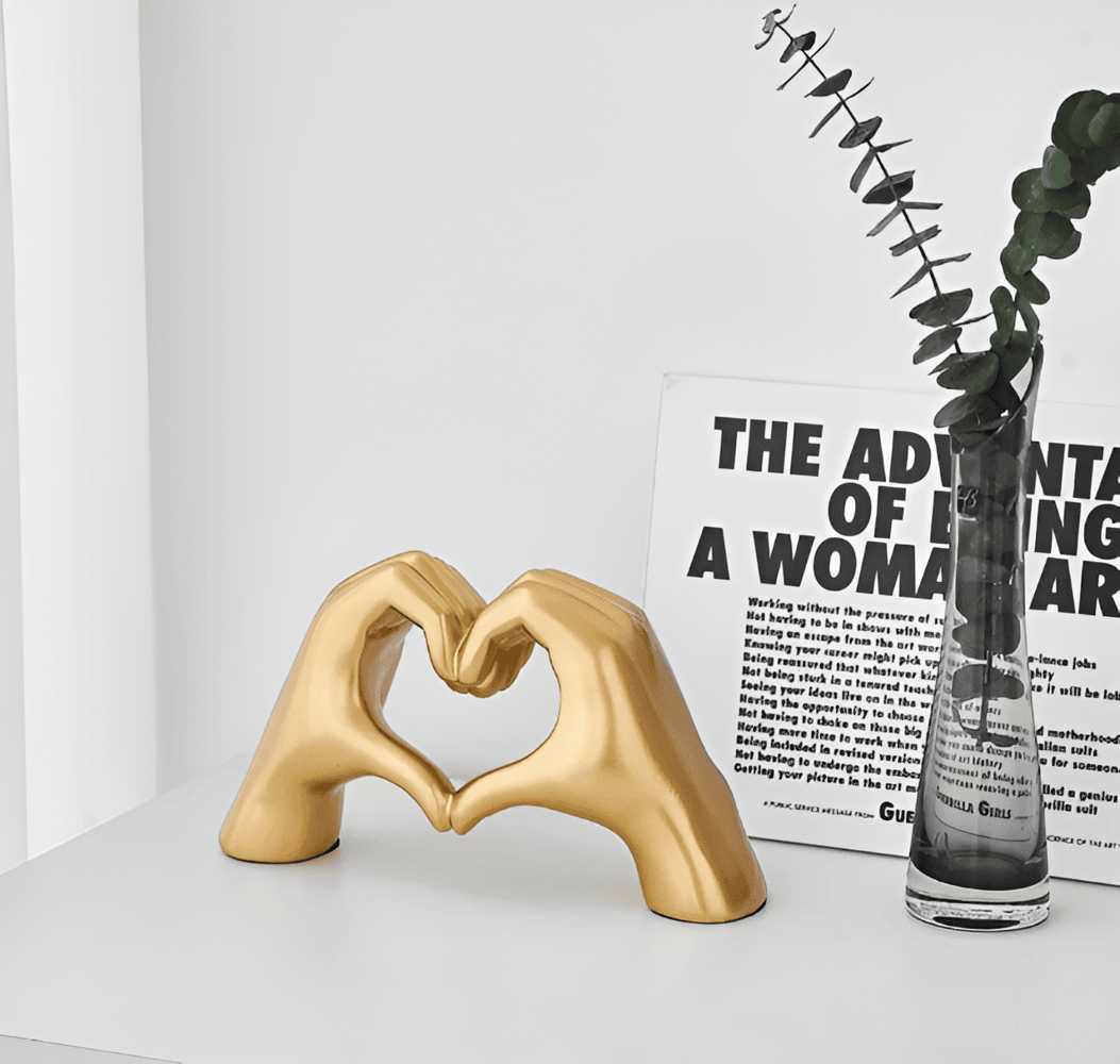 Sculpted Love - Modern Handhållen Kärleksfigur för Tidlös Romantik