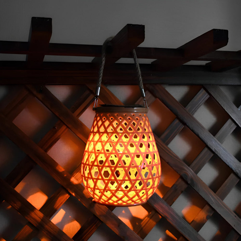 SolarCane Trädgårdsbelysning - Konstgjord bambuflätad solarlampa för trädgården
