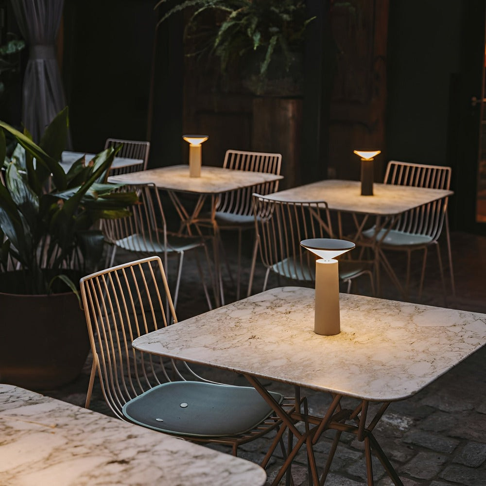 VersaLight - Bärbar LED-Nattlampa med 360° Vridbart och Dimbart Ljus