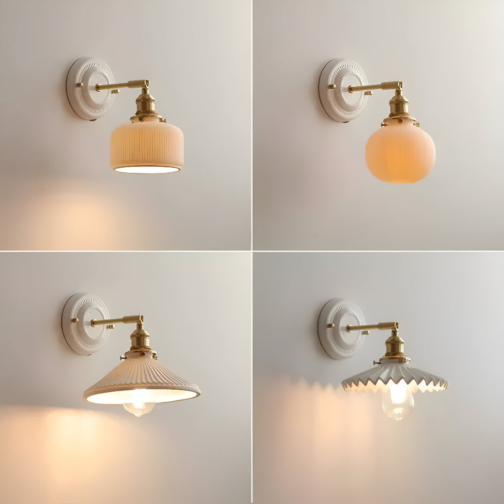 Rustik Vit Vägglampa för Lantlig Inredning