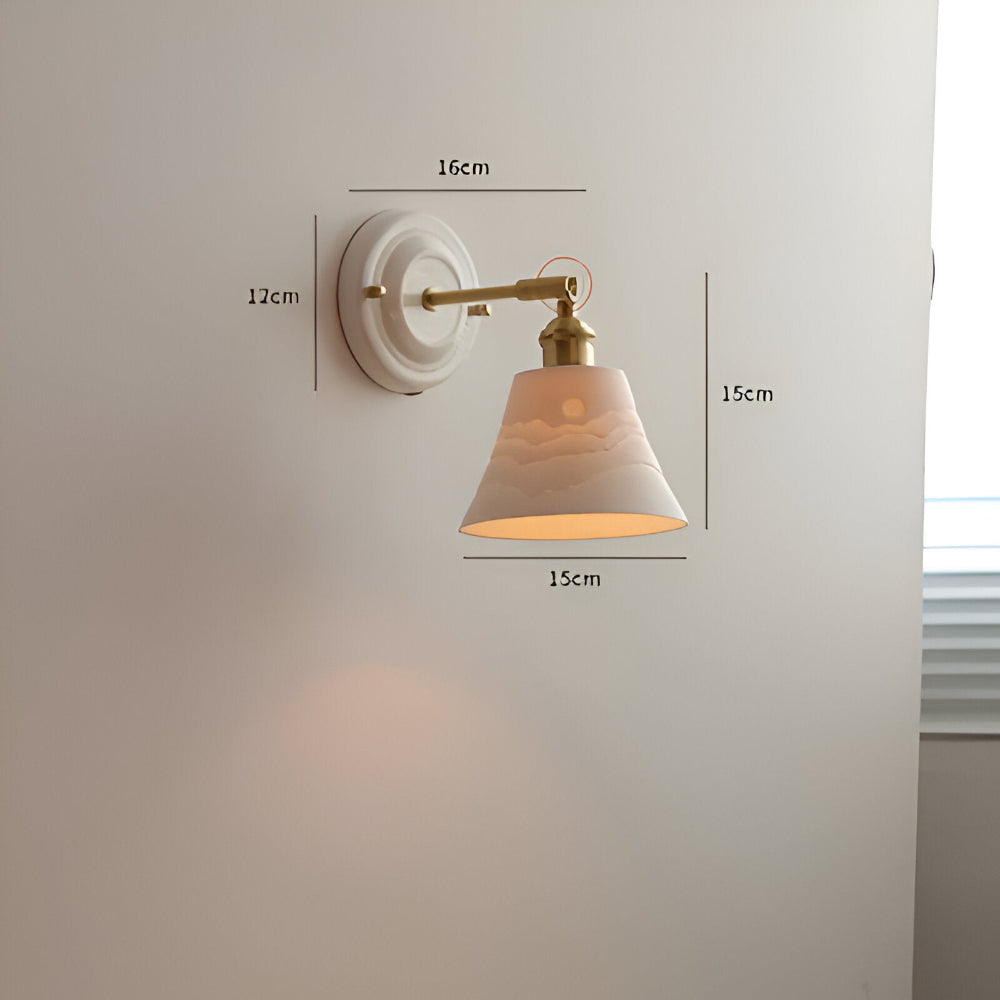 Rustik Vit Vägglampa för Lantlig Inredning