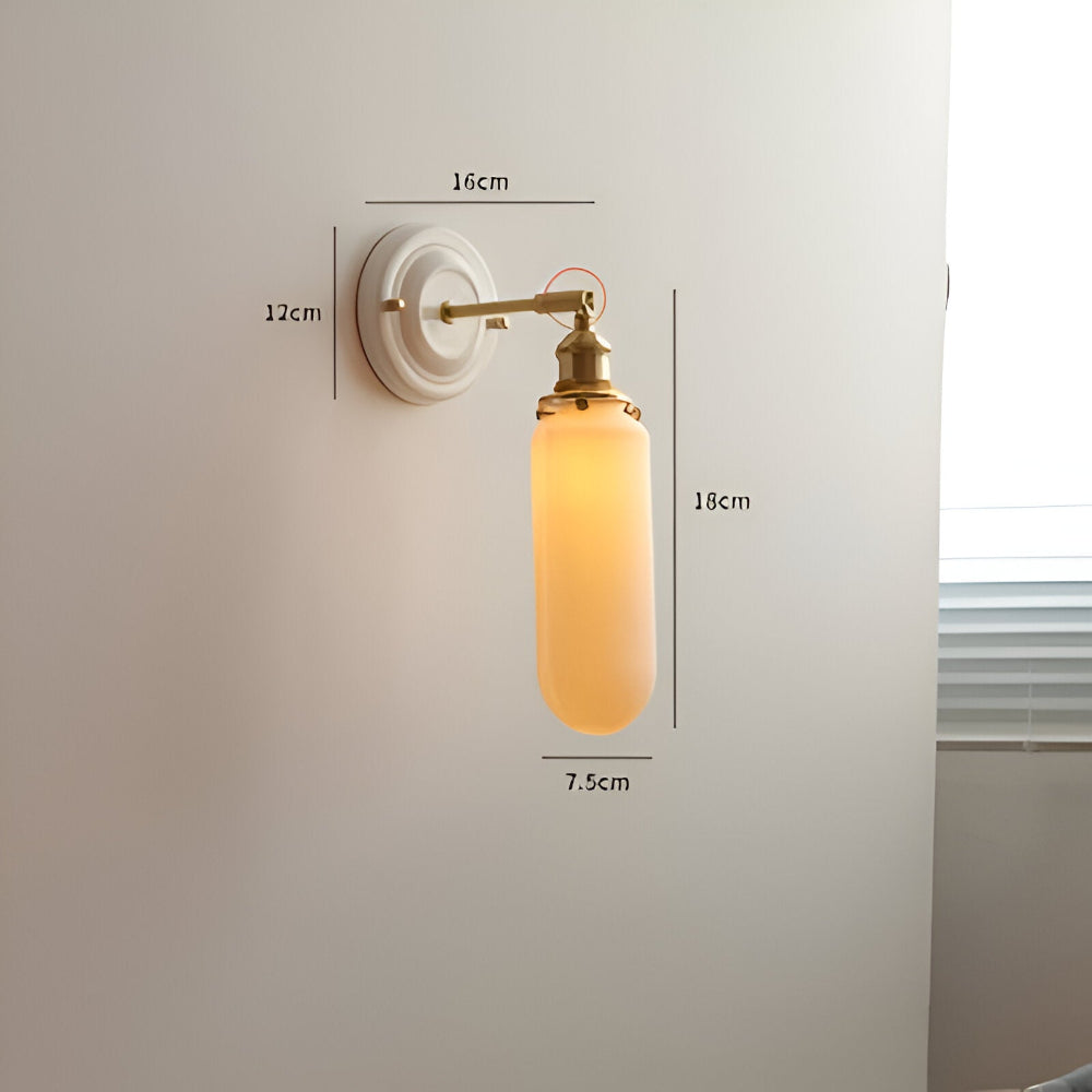 Rustik Vit Vägglampa för Lantlig Inredning