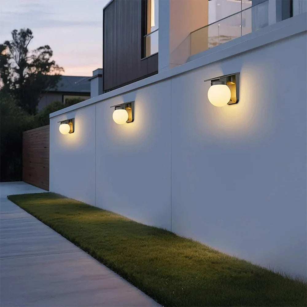 Närbild av LED-solcellslampa med modern rektangulär design