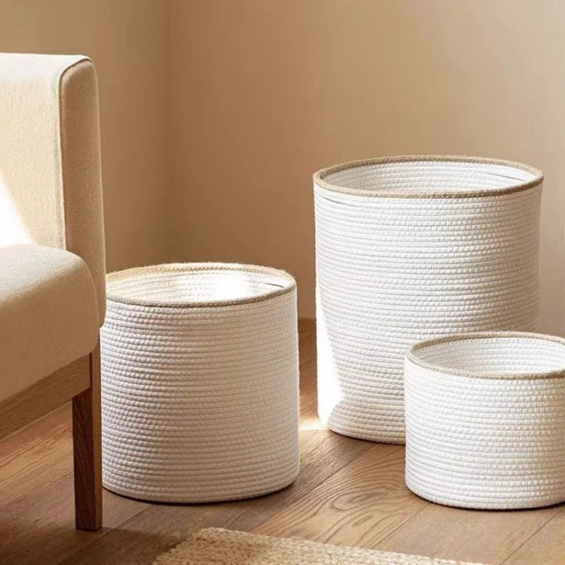 Förvaringskorg I Handvävt Bomullsrep Vit Med Beige Kant