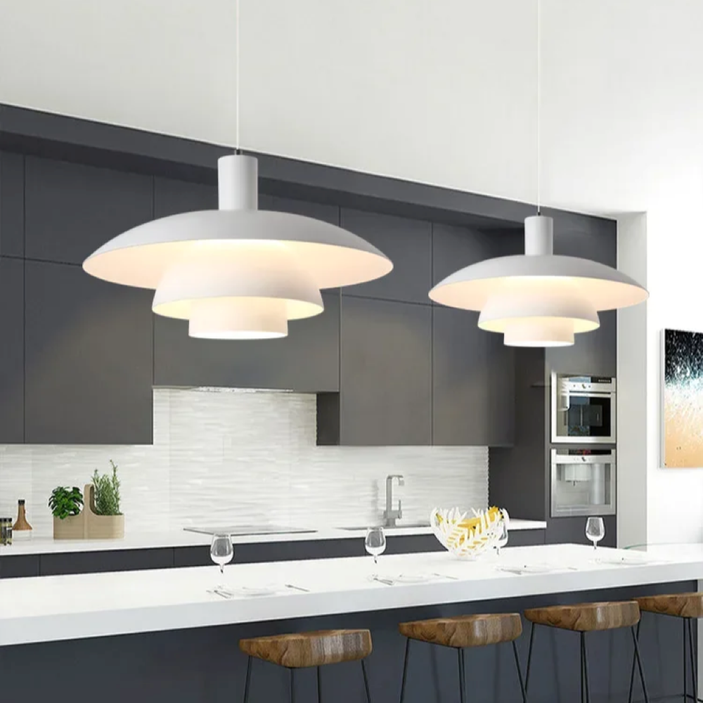 Skandinavisk Metall Hänglampa i Modern Design - Färgglad Pendellampa