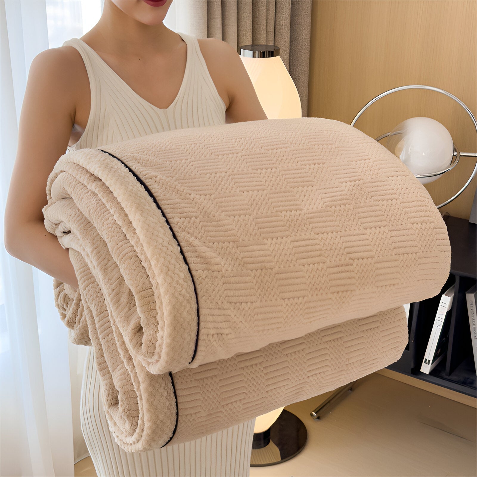 Mjuk Präglad Mysfilt med Elegant Kantdesign - Bekväm, Maskintvättbar Komfort för Heminredning