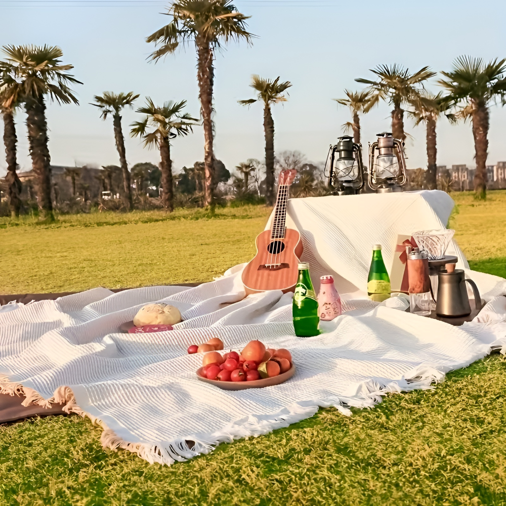 Snygg Picknickfilt 180 x 180 cm – Vattentät och Hopfällbar – Strandmatta och Campingfilt för Utomhusbruk, Kaffevit