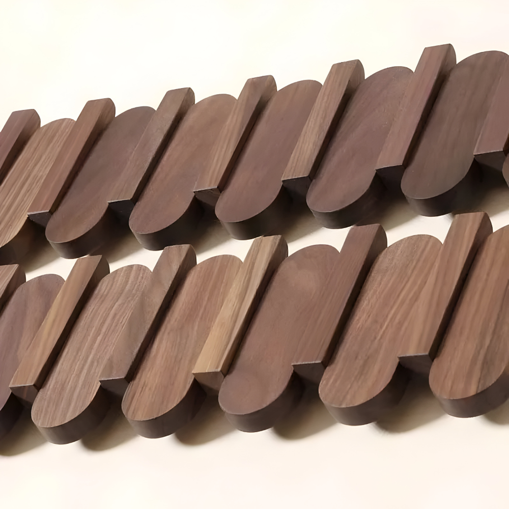 Stilfulla Valnötshyllor för Kläder – Väggmontering för att Organisera Ditt Hem