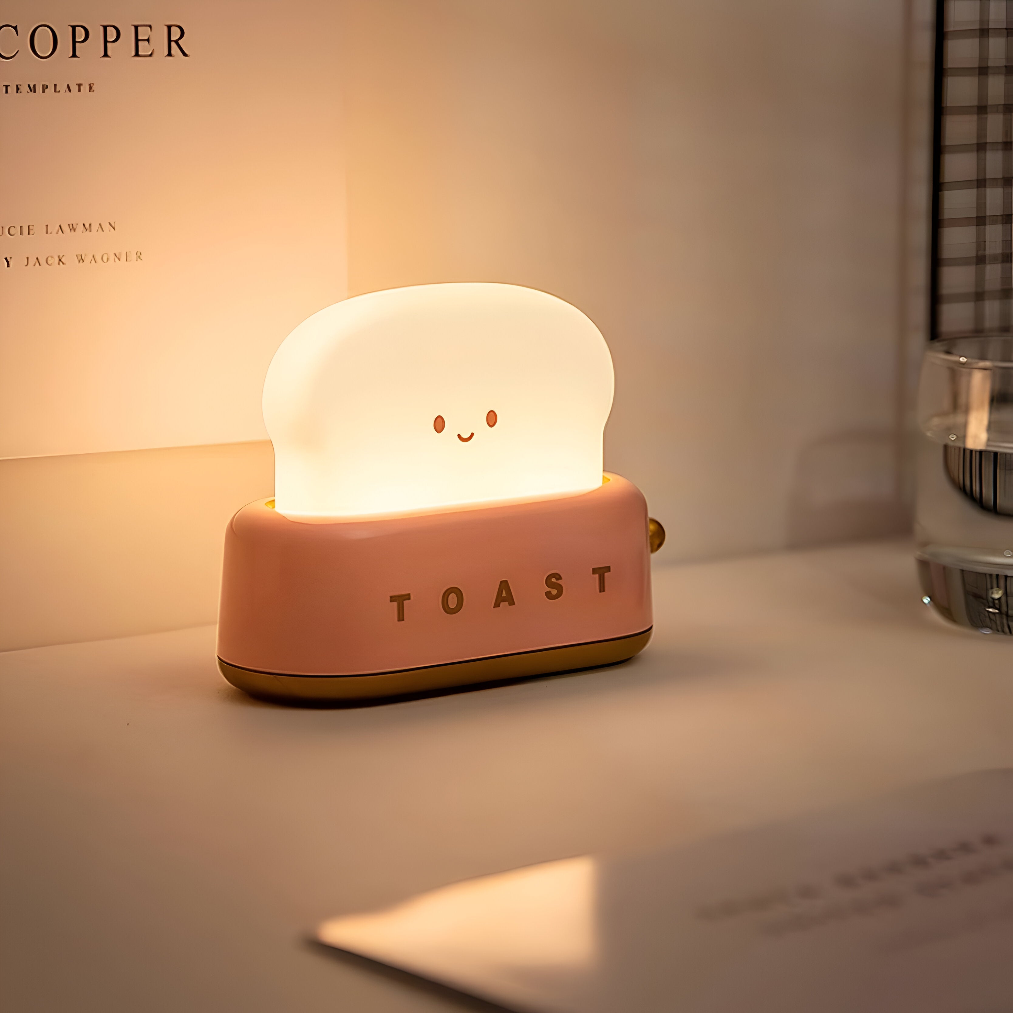 TinyToast Bordslampa - Bärbar Brödrost Nattlampa - Dimbar LED-lampa