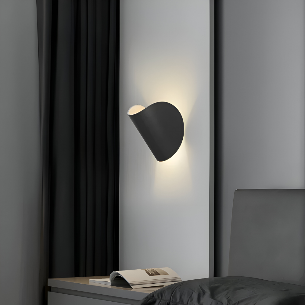 Twist Vägglampa - Rotera Vägglampa i Metall - Curve Vägglampa