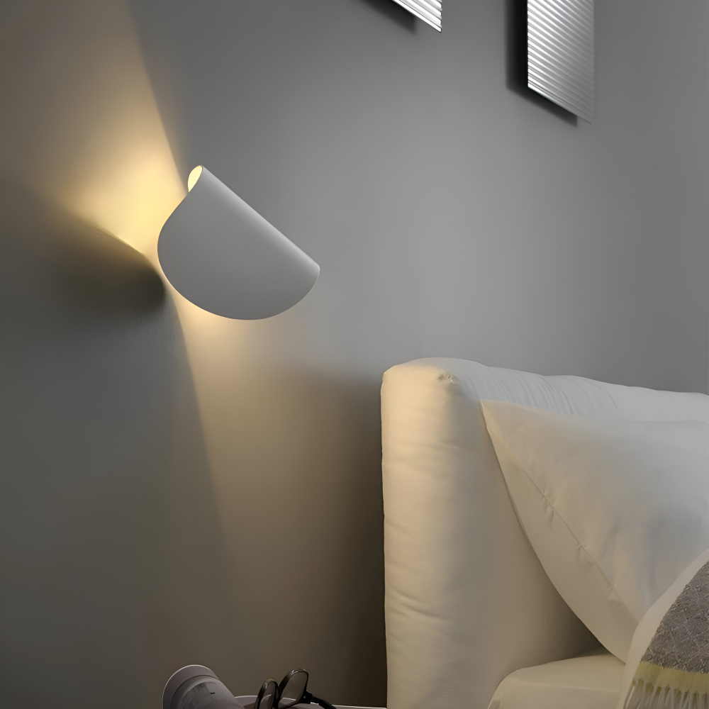 Twist Vägglampa - Rotera Vägglampa i Metall - Curve Vägglampa