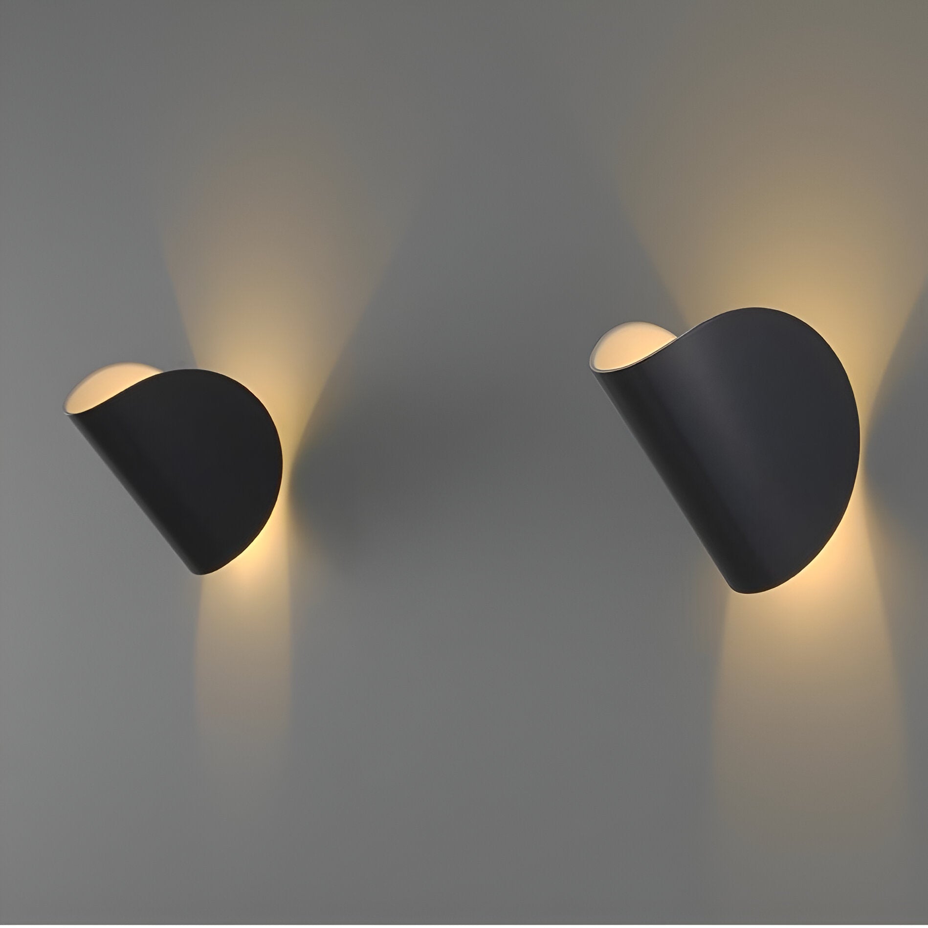 Twist Vägglampa - Rotera Vägglampa i Metall - Curve Vägglampa