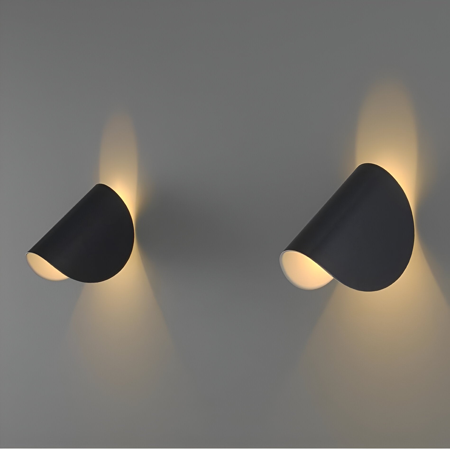 Twist Vägglampa - Rotera Vägglampa i Metall - Curve Vägglampa