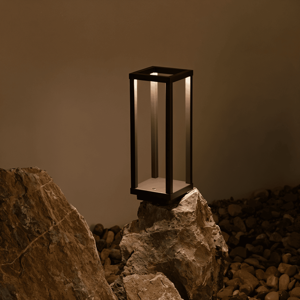 VerticaBeam - 3D-Rektangulär Svart LED-Bordslampa