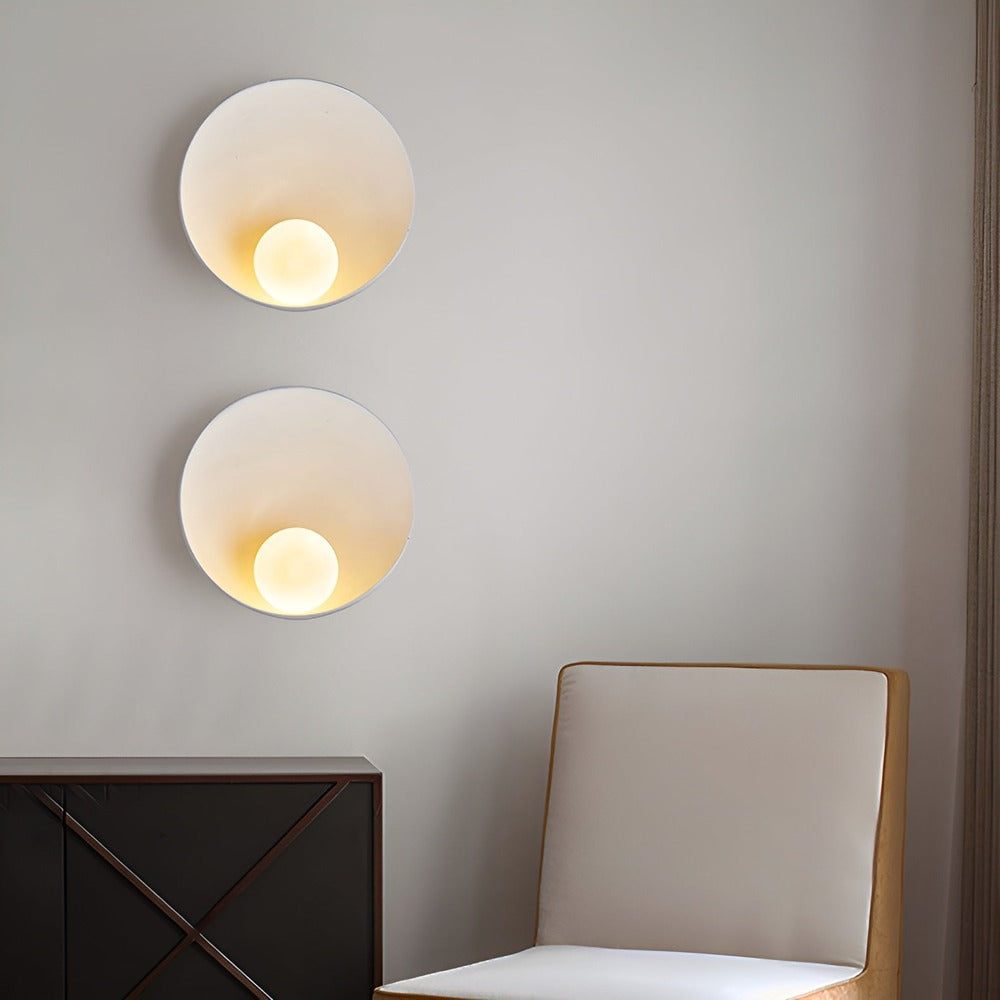 Vägglampa med Vit Pärla - Vit Vägglampa - Rund Wabi-Sabi-Belysning