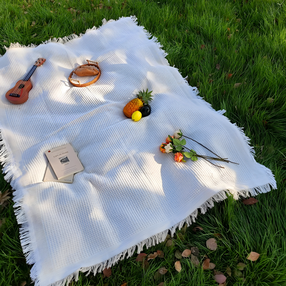 Vit Boho-picknickfilt med Tofsar – 90 x 150 cm, Bomullsblandad Utomhusmatta, Tvättbar