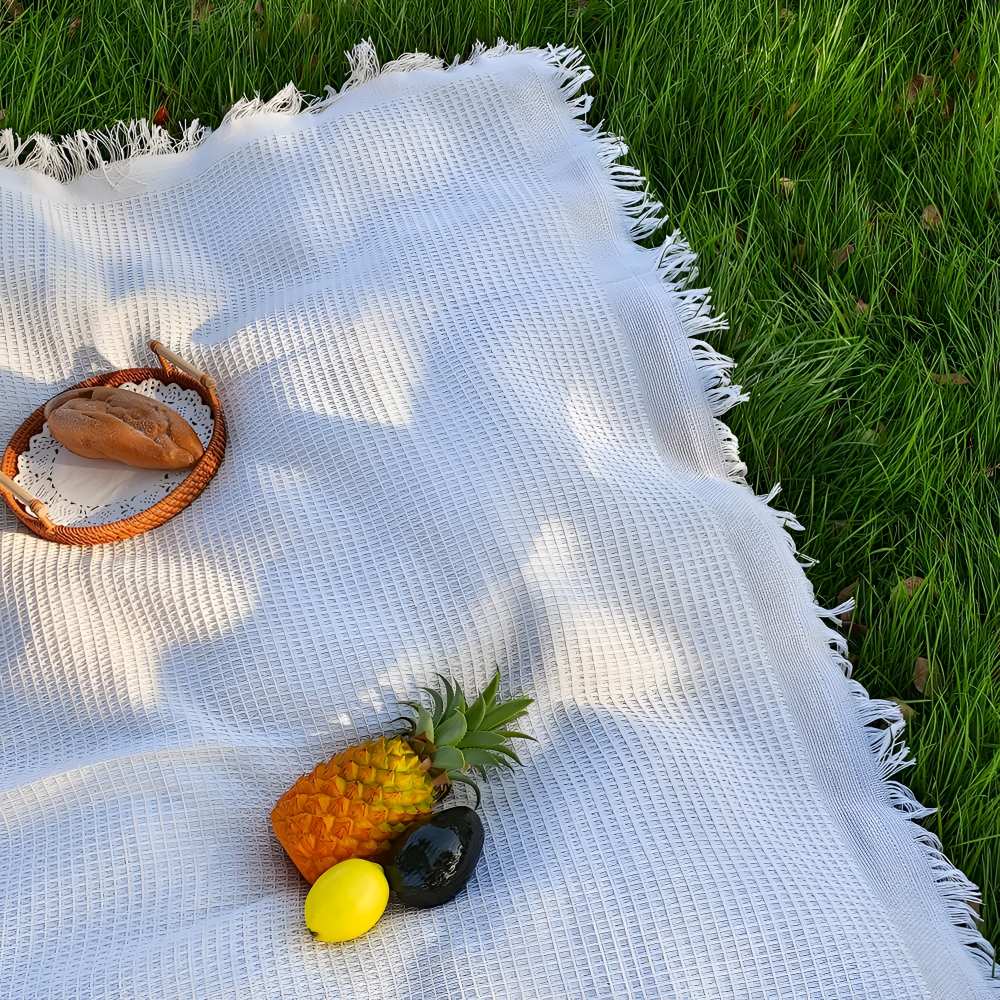 Vit Boho-picknickfilt med Tofsar – 90 x 150 cm, Bomullsblandad Utomhusmatta, Tvättbar