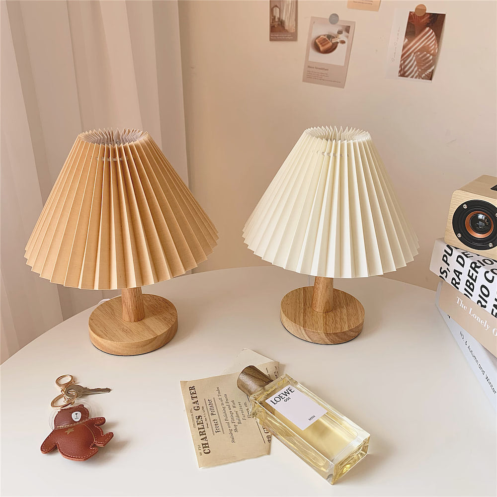 Veckad tygbordslampa