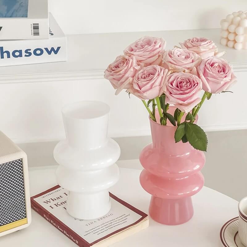 Glasblomvas med vågig design
