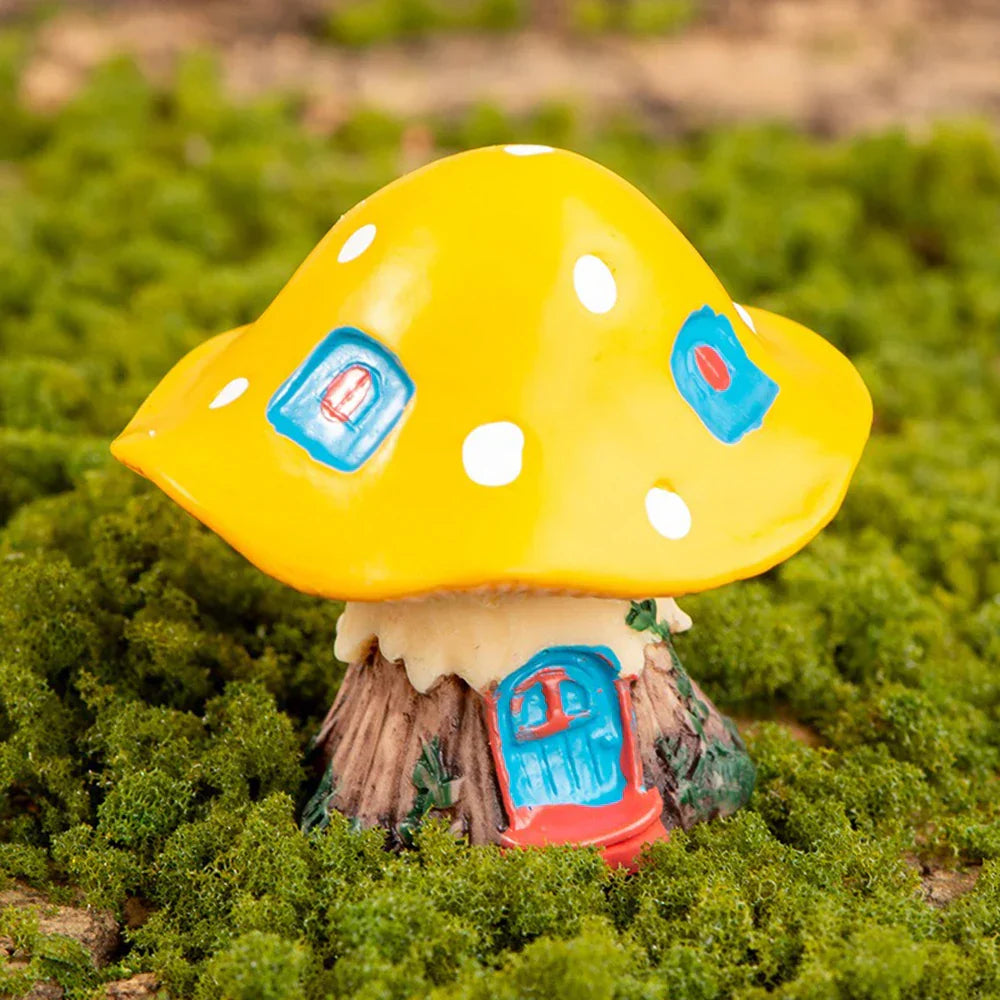 Miniatyrsvamp i resin som dekoration för trädgård eller terrarium