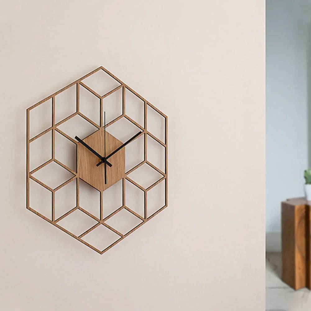 Väggklocka i bambu som stilren detalj i modern heminredning